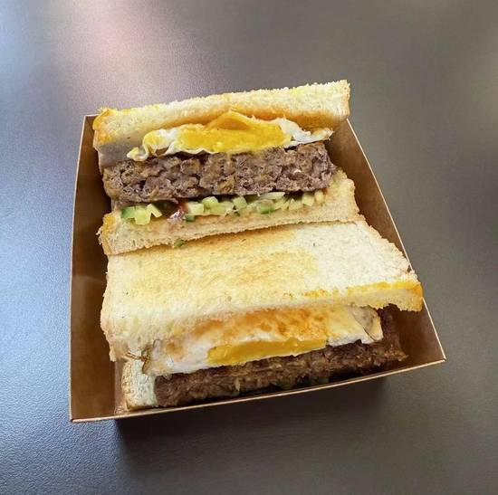 A12. 安格斯牛肉排吐司/Angus Beef Patty Toast